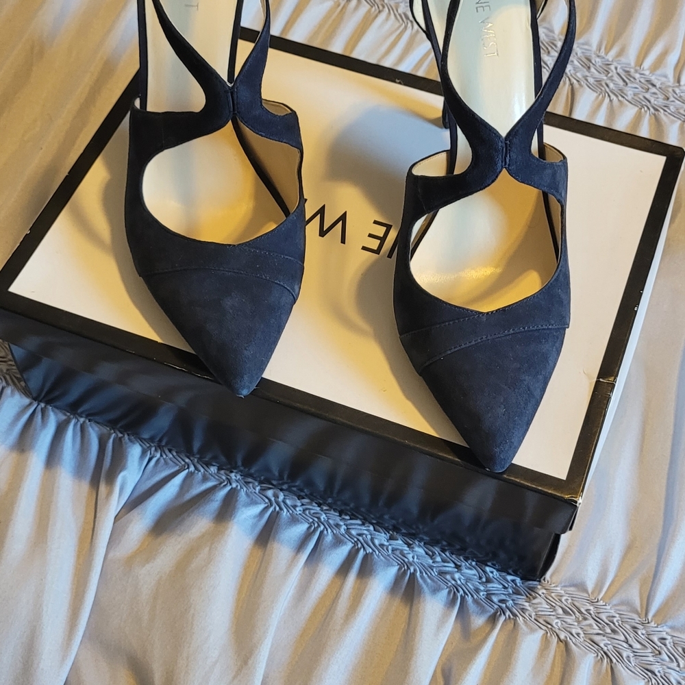 Heels - Picture 3 of 4